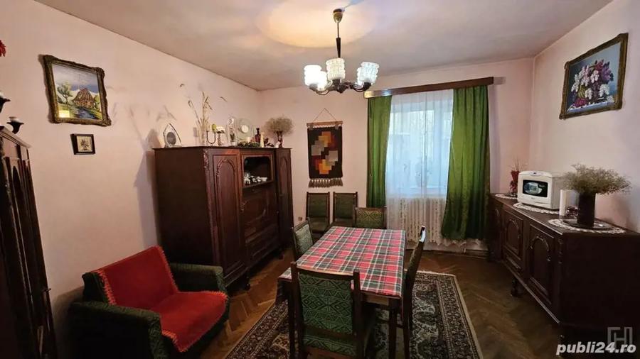 Casă cu 5 camere cu Teren 530 Mp în Andrei Mureșanu