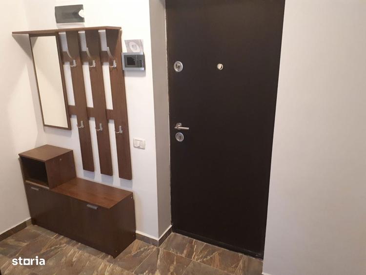 Apartament cu 2 camere decomandat, mobilat în Apărătorii Patriei