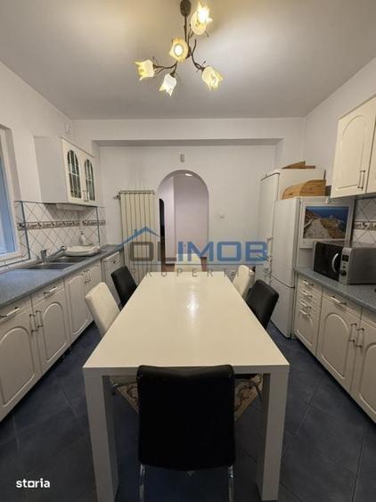 Casă cu 4 camere în Domenii