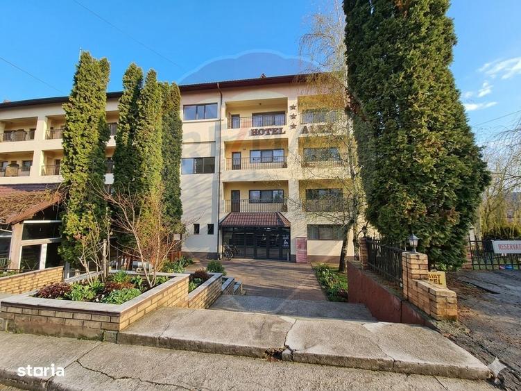Spațiu comercial, de 1,300 mp, în Central
