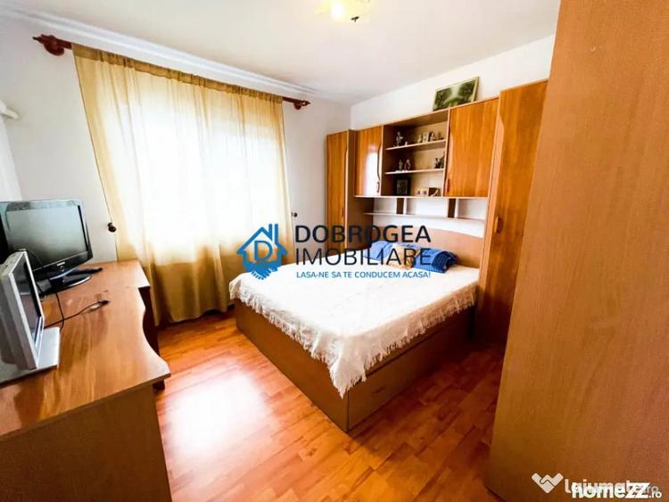 Apartament cu 2 camere decomandat în Păcii