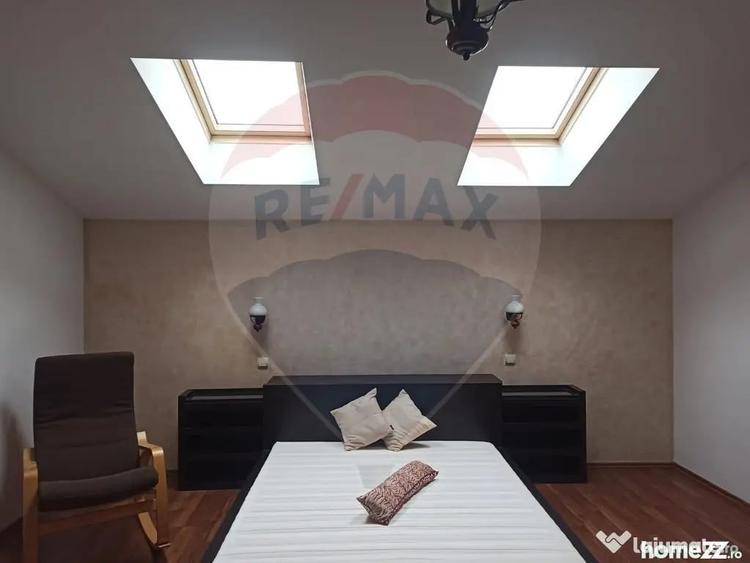Casă cu 5 camere cu Teren 500 Mp în Brănești