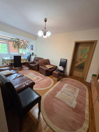 4camere vis a vis de parcul Tabacariei 89mp - 7