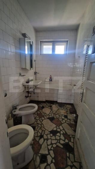 Casa deosebita D-P-E+POD, 6 camere, 200 mp + 1053 mp teren, garaj - Tractorul - 13