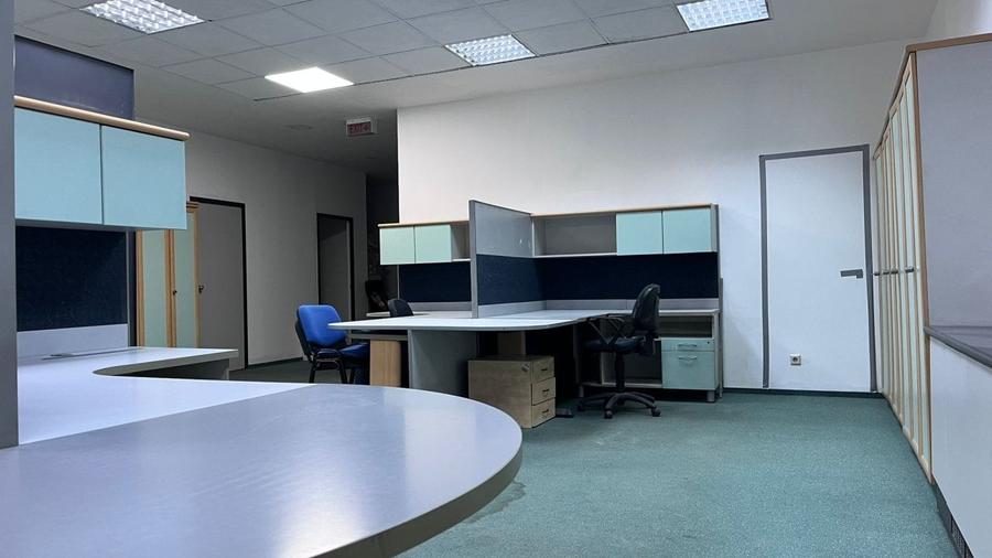 Spatiu Comercial zona Centrul Civic - cod 5940 - 6