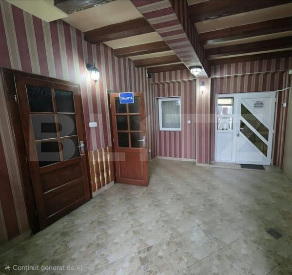 Casă individuală cu 8 camere cu Canalizare în Cloșca