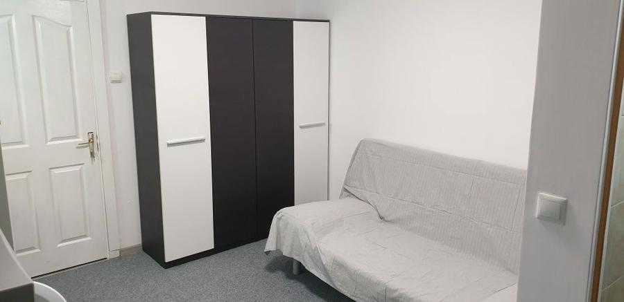 Inchiriez garsoniera - 6