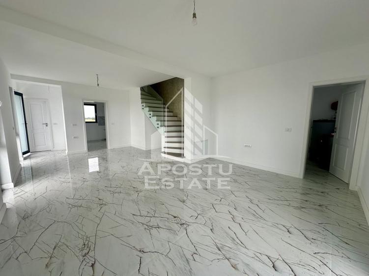 Duplex modern cu 4 camere, despartit prin camera tehnica, Giroc - 2