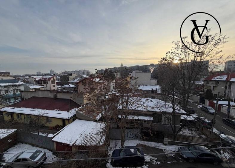 Apartament de 2 camere la 500 m de Metroul 1 Mai - 1