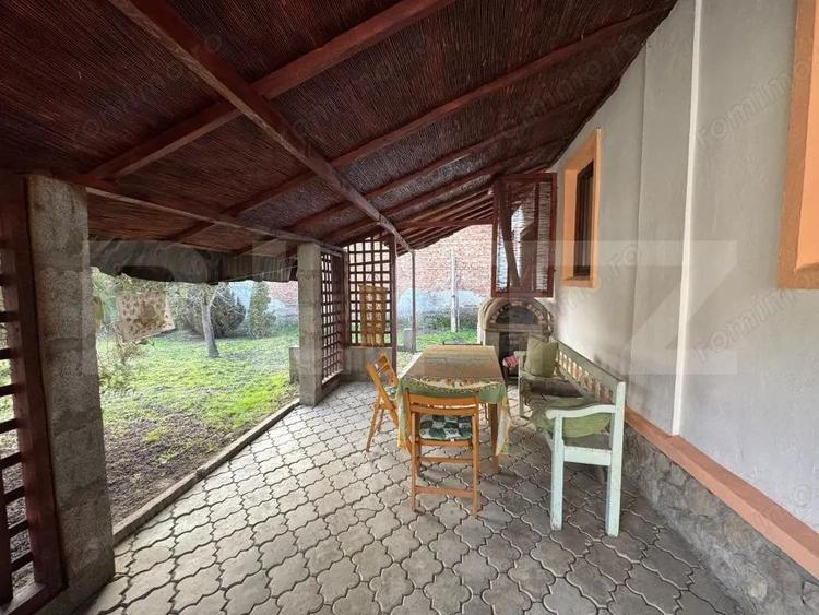 Vand casa cu 4 camere in Orastioara de Jos - 12