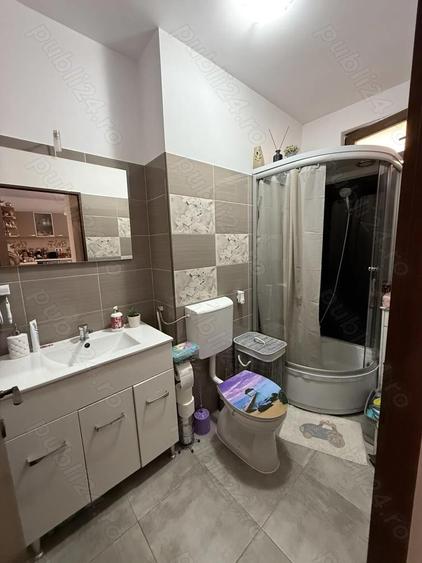 Casa la curte comuna cu 2 camere - 8