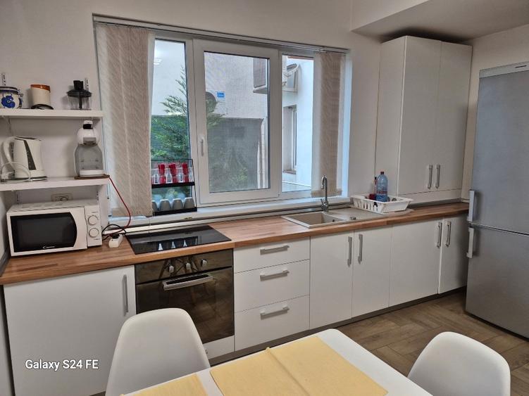 Apartament 3 camere locatie excelenta - 1