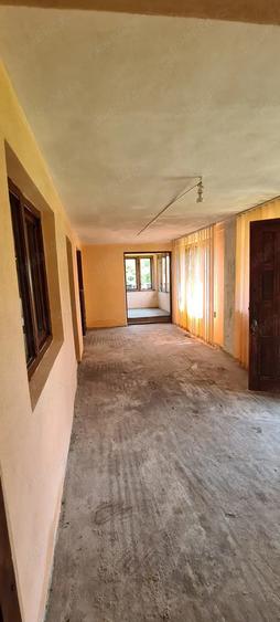 Proprietate unica la marginea ora?ului Targu Jiu Casa solida P+1 + teren intravilan ?i extravilan - 3