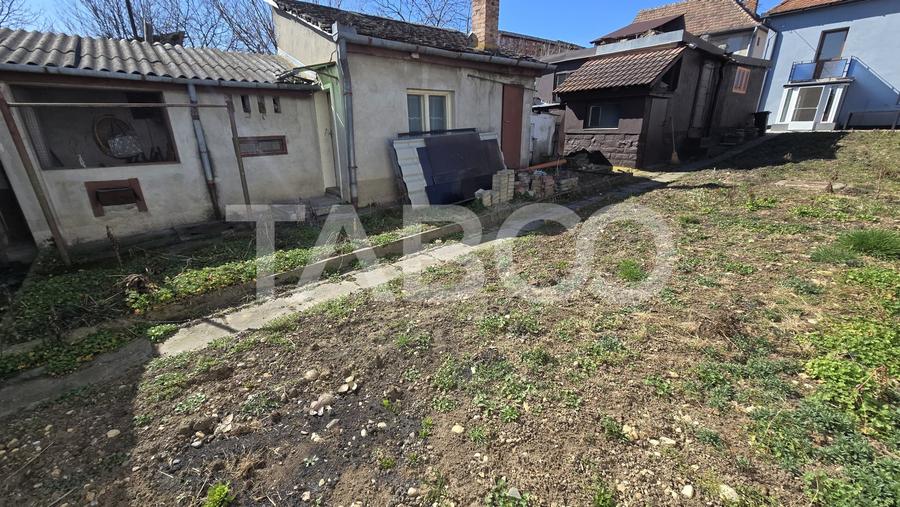 Casa individuala de vanzare 3 camere 2 bai si garaj Piata Cluj - 11