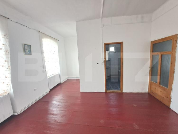 Casă ideală pentru locuință sau investitie, 57 mp, zona Codlea - 6