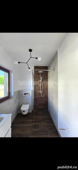 Casa cu 4 camere de inchiriat