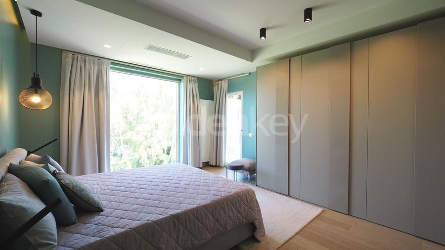 Apartament superb cu gradina | 2 garaje - 8