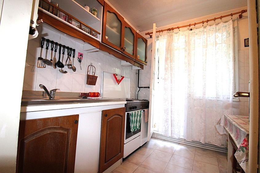 Apartament cu 3 camere in Mazepa1 - 5