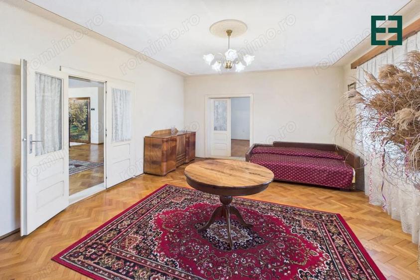 Casa cu 10 camere ?i 1437 mp teren in Ineu - Arad - 14