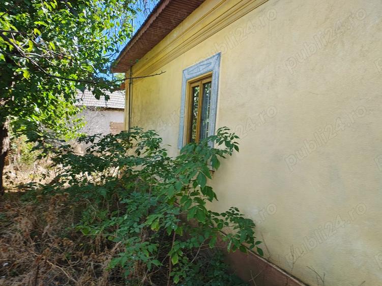 Casa de vanzare +loc +anexe - 2