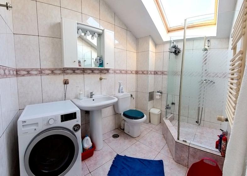 Vila deosebita pe Malul Lacului Grivita – Confort si Eleganta! - 13