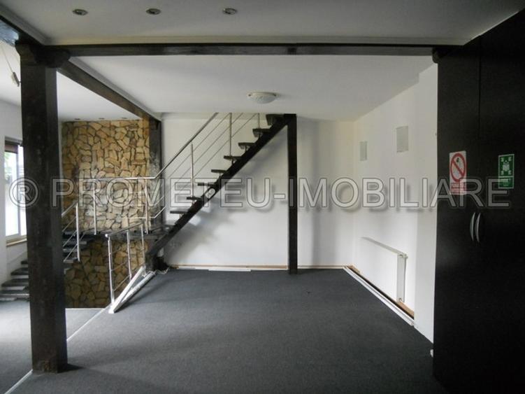 Piata Iancului, metrou, vila P+1E+M cu 5 camere, 3 bai - 7