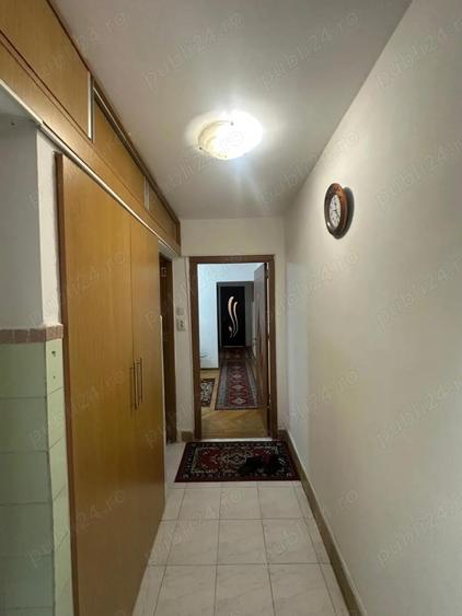 Inchiriez Apartament cu 3 Camere - 8