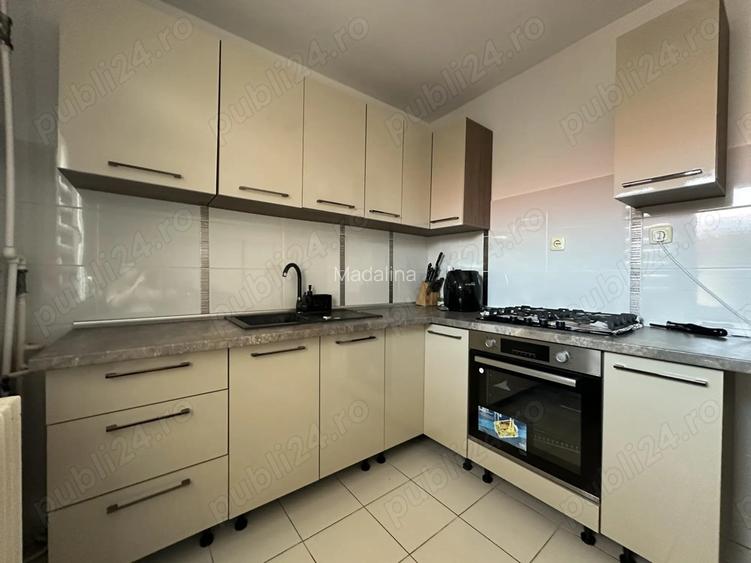 Apartament 3 camere de vanzare Apartament 3 camere de vanzare