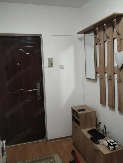 Inchiriez apartament - 2