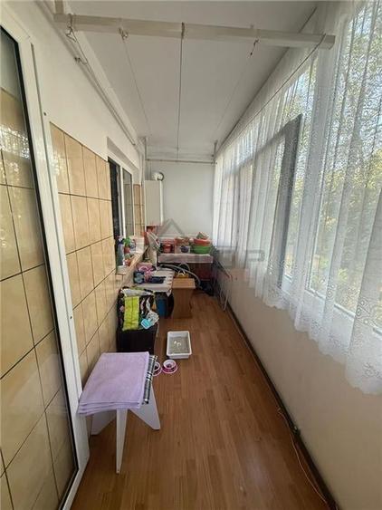 Apartament cu 3 camere decomandat, 2 bai, etajul 2 Cug Aleea Tudor Neculai - 10