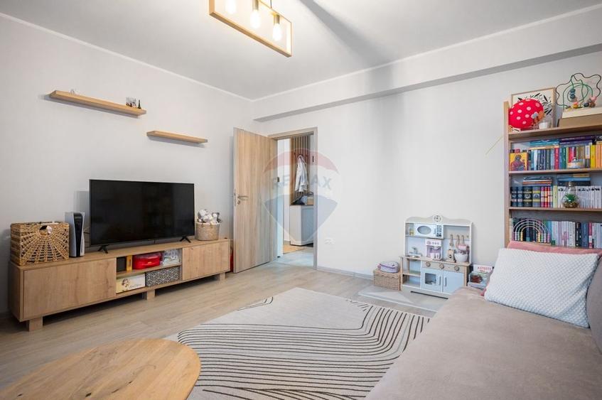 Apartament cu 2 camere,  2 băi și parcare subterană în Tractorul - 2