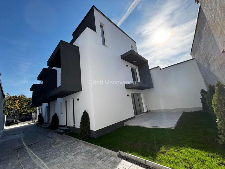 Triplex superb cu 3 apartamente individuale pe 2 nivele P+1+2E in Bucurestii Noi