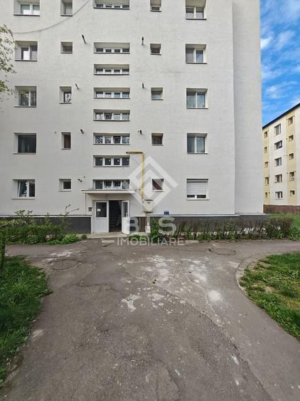 Apartament cu 2 camere semidecomandat în Decebal