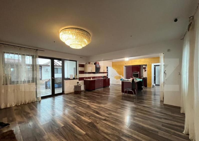 Casa pe parter + anexa locuibila, 215 mp utili si 571 mp ter - 12