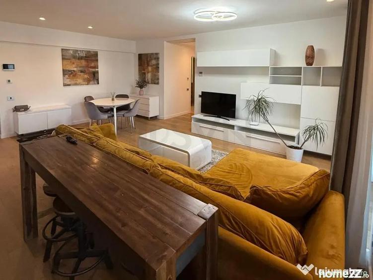 Apartament cu 3 camere semidecomandat în Aviației