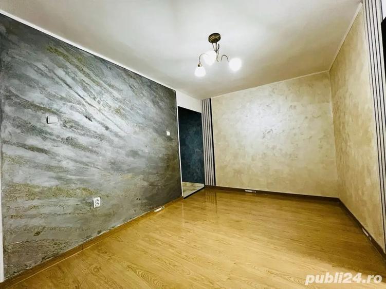 De vanzare Apartament 3 Camere, Etaj 3, Tecuci, Gheorghe Petrascu, Penny Market - 1