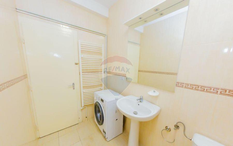 Proprietate reziden?iala de vanzare Strada 9 Mai - 7