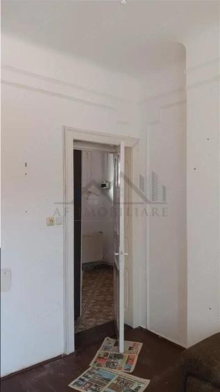 Tatarasi zona Piata Chirila teren 576mp cu casa si anexe (pretabil si privatizare) - 11