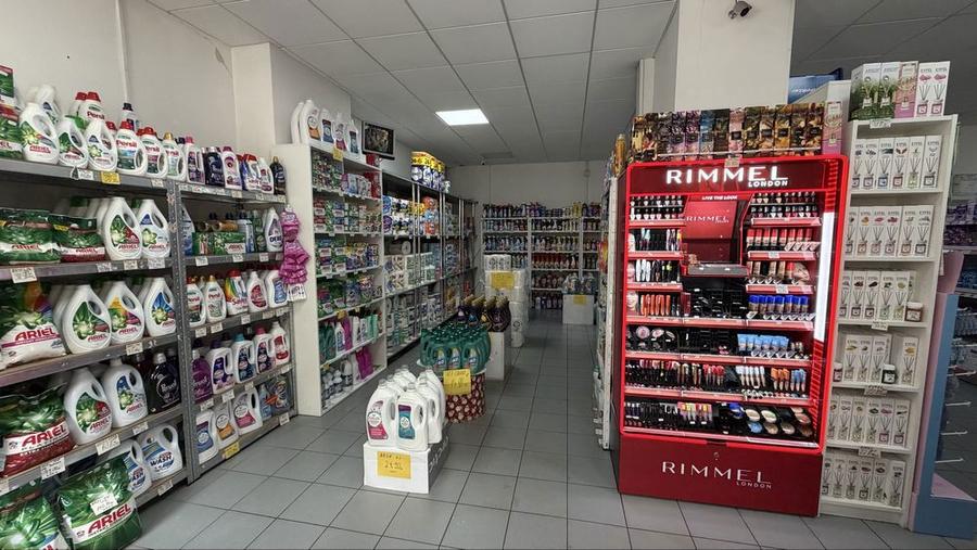 De vanzare Afacere la cheie/Preluare Magazin Cosmetice si detergenti - 4