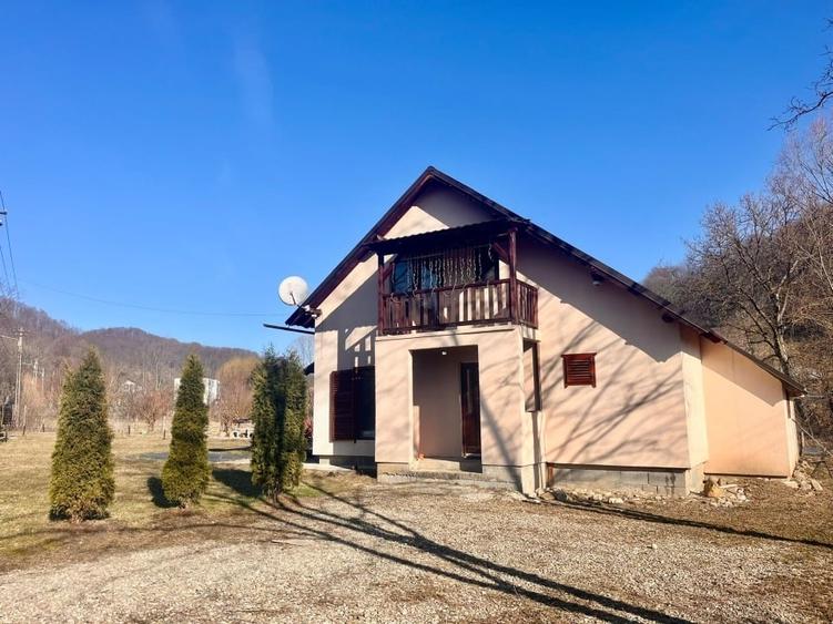 Casă P+1E în Ocina de Jos, Prahova – 182 mp, teren 993 mp, zonă lângă pădure - 1