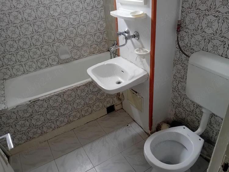 Ap o camera Asirom central 35mp parter decomandata centrala termopan - 11