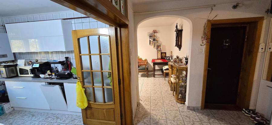 3 camere de vanzare Focsani, ultracentral - 15