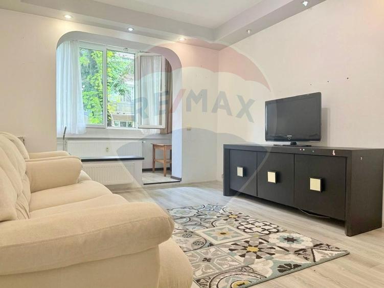 Apartament cu 2 camere semidecomandat, mobilat în Drumul Taberei
