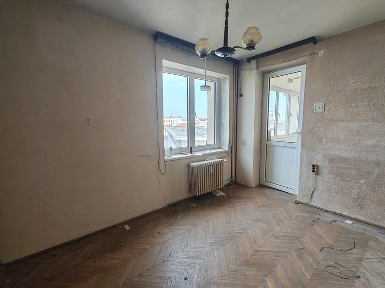 Sala Palatului 3 camere cu vedere superba nerenovat - 4