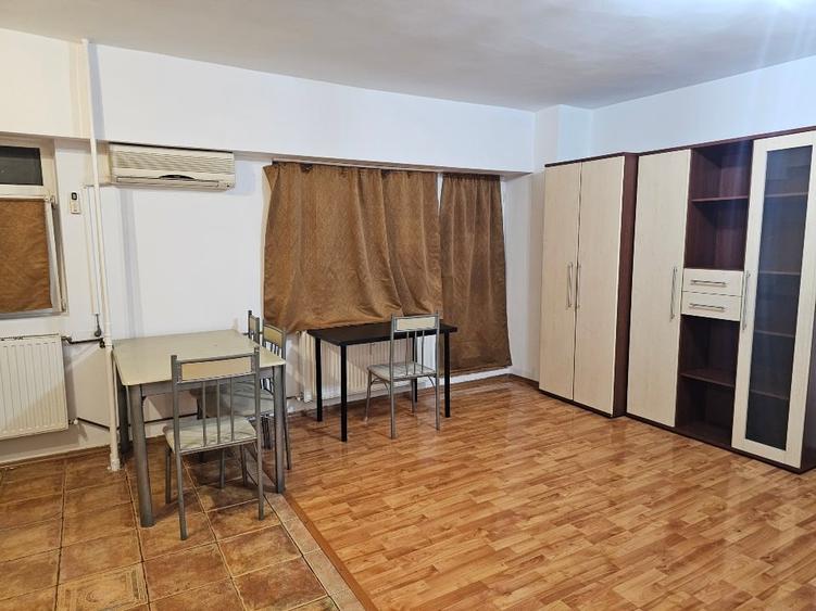 Inchiriere Garsoniera 43mp - Virtutii / Orsova - 2