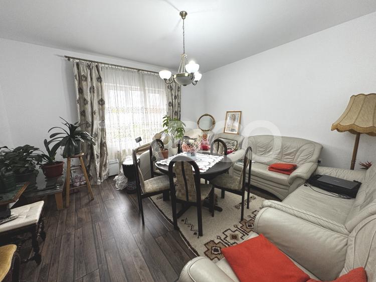 Casa individuala renovata cu 4 camere 120 mpu garaj Trei Stejari Sibiu - 2