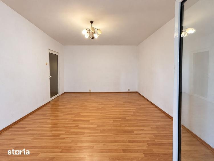 Apartament cu 4 camere în Est