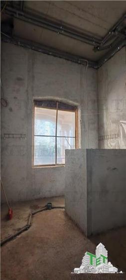 Vila somptuoasa, 10 + camere, S+P+1, 1100mp utili, cu toate utilitatile, in  sec - 18