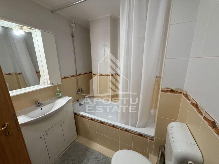 Apartament cu 3 camere decomandat zona Aradului - 8