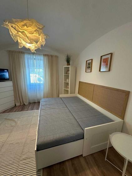 Inchiriez apartament cu o camera pentru Untold peste drum de Platinia - 2